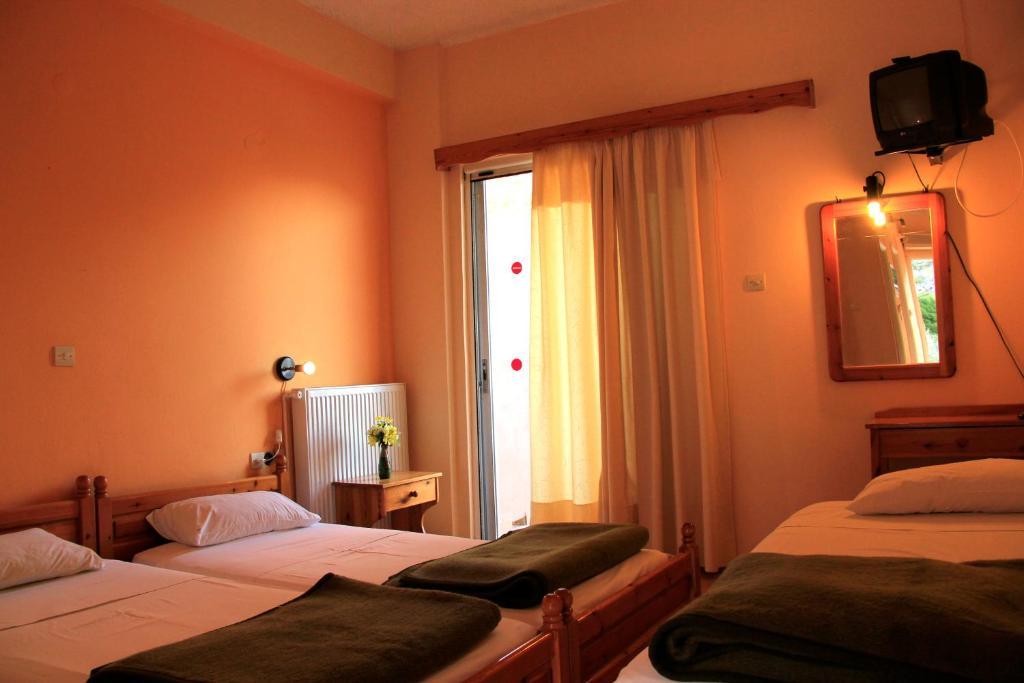 Hotel Galaxias Agioi Pandes 객실 사진