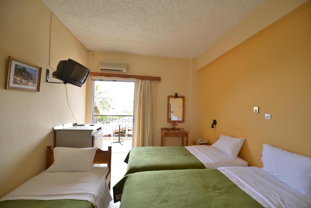 Hotel Galaxias Agioi Pandes 객실 사진