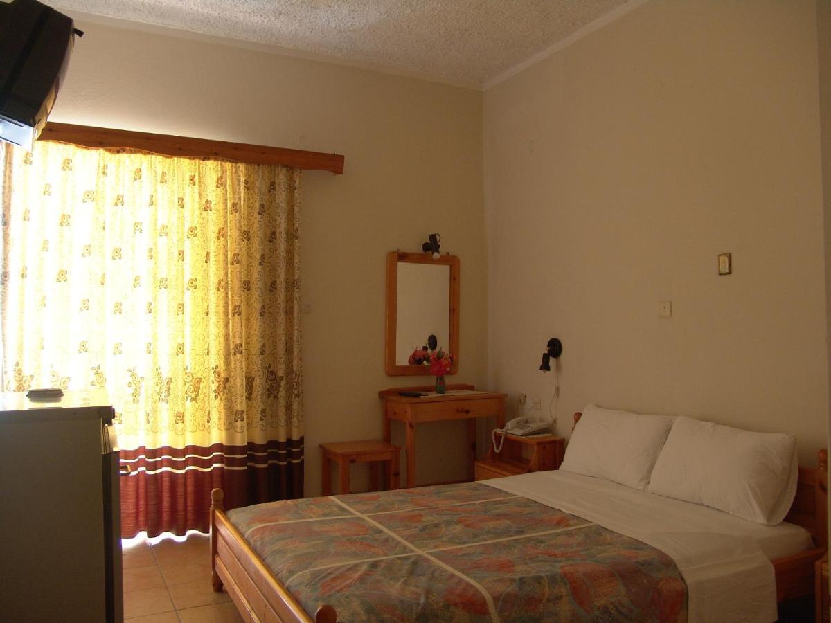 Hotel Galaxias Agioi Pandes 객실 사진